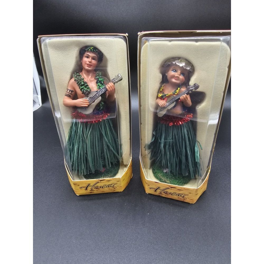 Vintage Pair Of Dashboard Hawaiian Hula Dancers New In Box Bobble